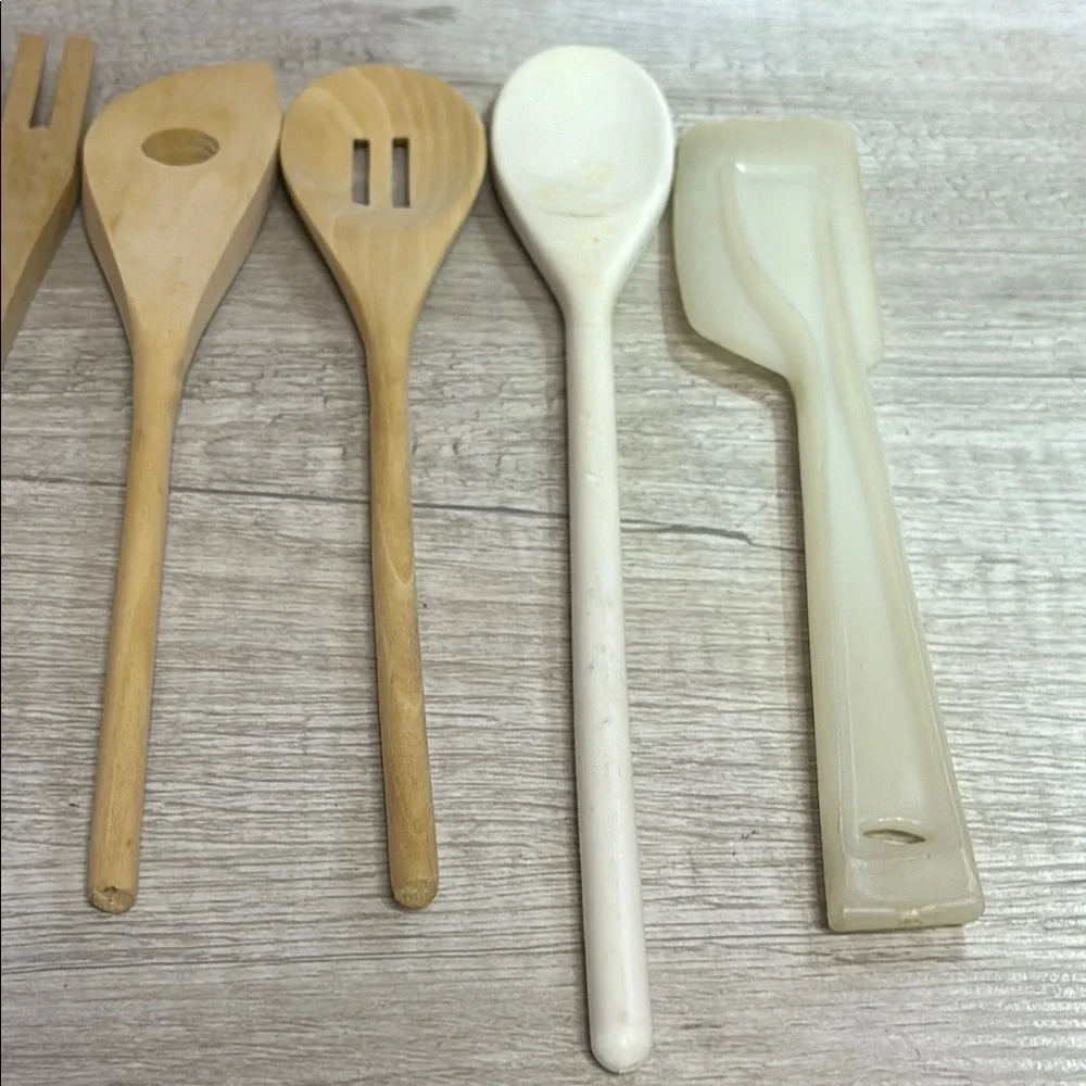 Wooden and White Kitchen Utensil Set